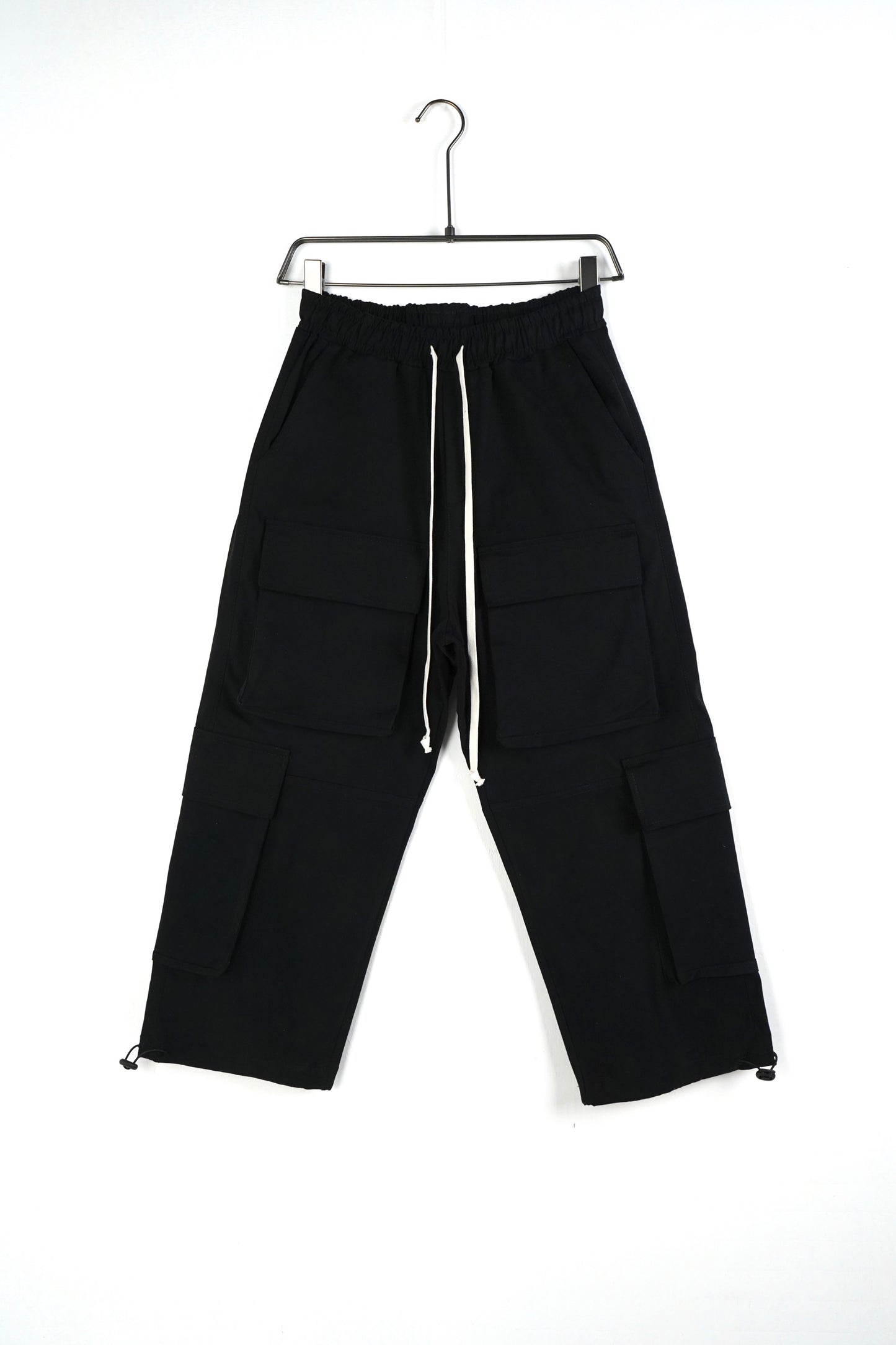 Pantalone nero cargo