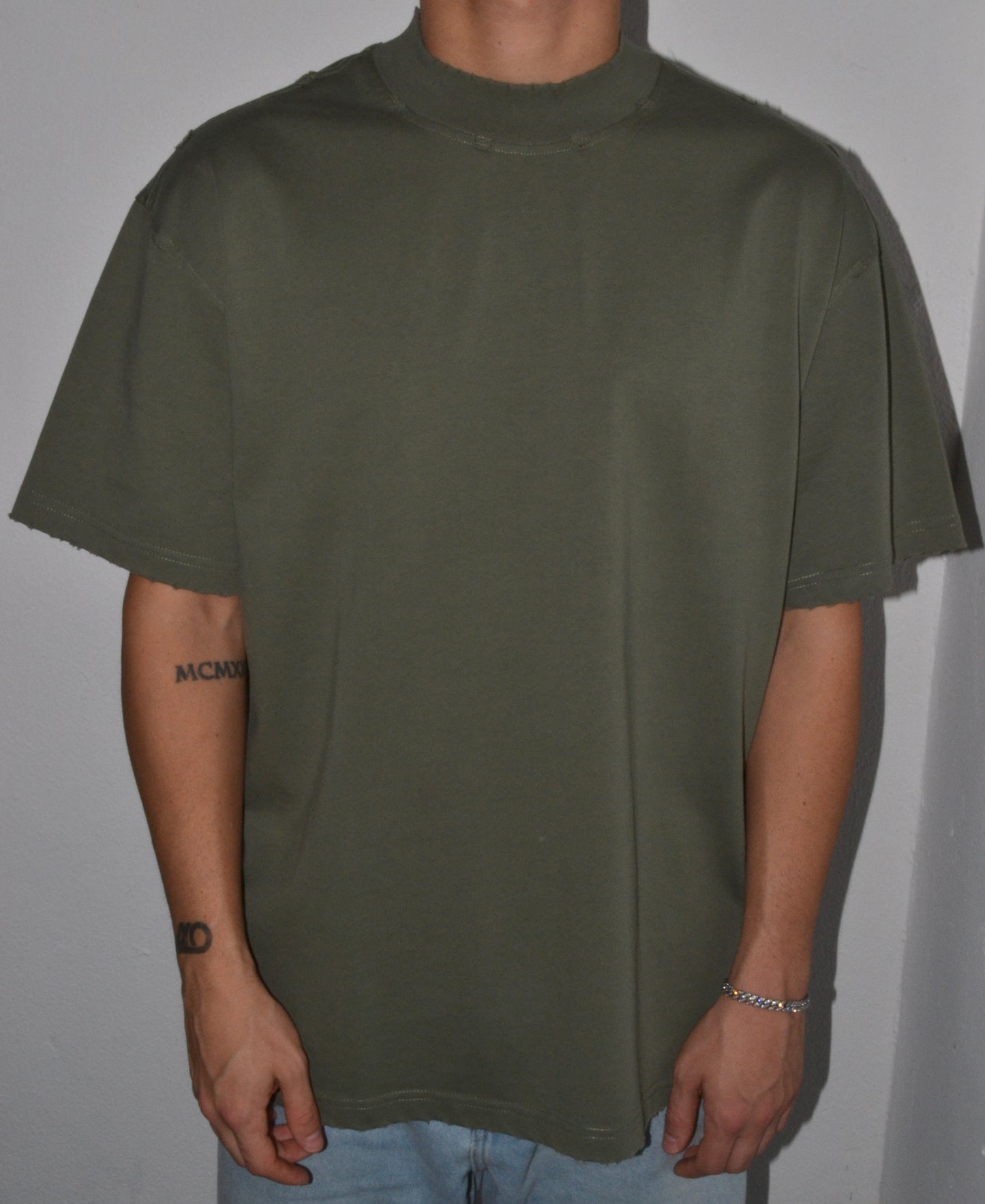 T-shirt green